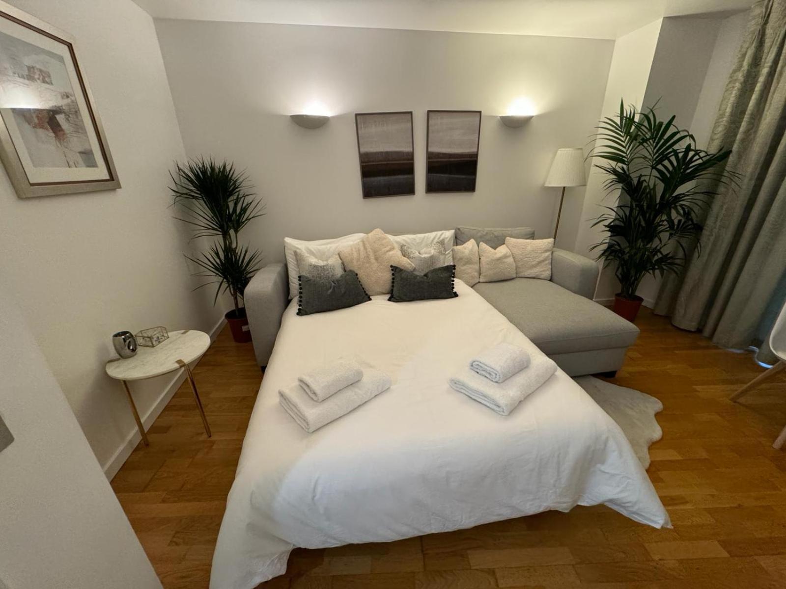 Luxury Apartment In Canary Wharf Londres Exterior foto