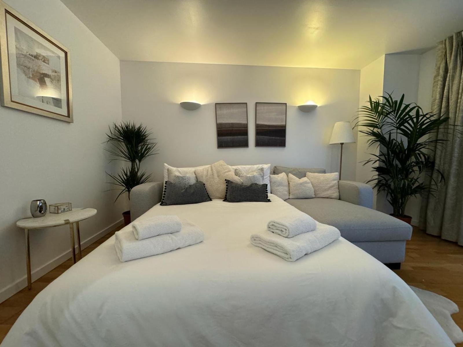 Luxury Apartment In Canary Wharf Londres Exterior foto