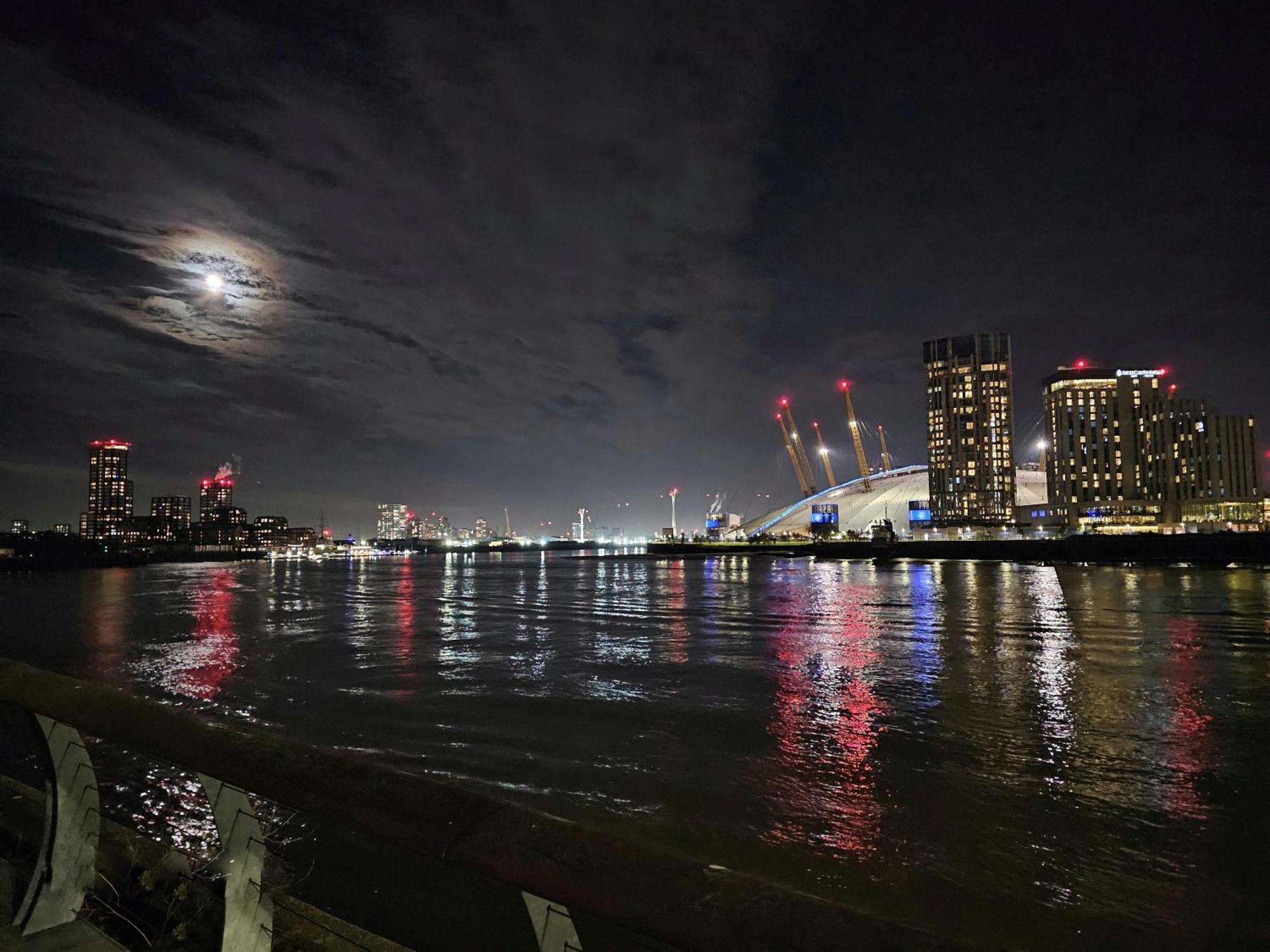 Luxury Apartment In Canary Wharf Londres Exterior foto